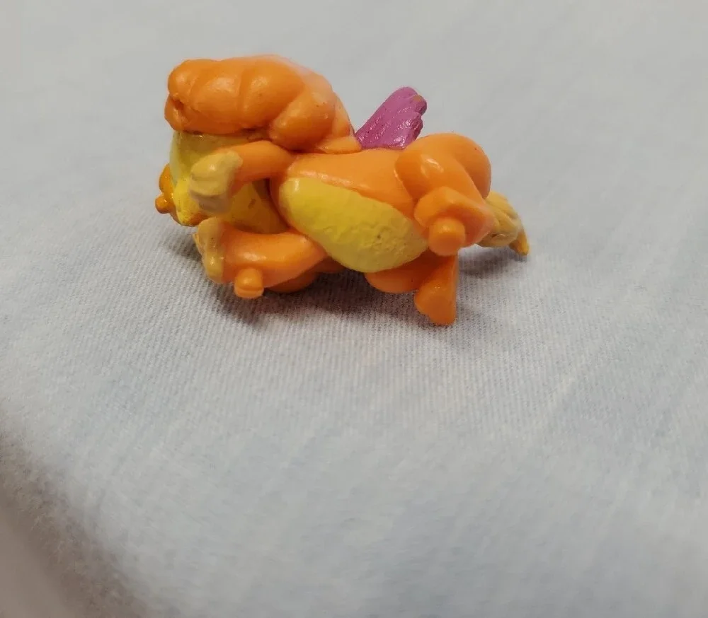 Hatchimals. Orange Winged Pet Figurine Small Collectible